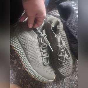 Nobull army green/gum knit runners worn once euc W8